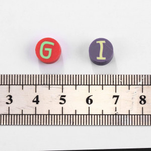 Set de 100 margele Ysimee, model alfabet, argila polimerica, multicolor, 10 mm