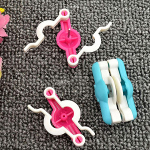 Set de 2 accesorii pentru creare pom pom HEIGOO, plastic, albastru/roz, 4,5 × 2,3 cm, 4,5 × 2,5 cm - Img 3