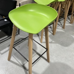 Set de 2 scaune de bar Karll, polipropilena/metal, verde/natur, 75 x 48 cm - Img 9