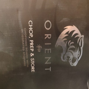 Tocator din Lemn Natural de Bambus, Orient, 2 Recipiente de Detasabile din Otel Inoxidabil, 38.5 x 30 cm, Resigilat, Grad A - Img 6