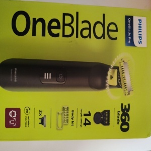 Aparat de ras (0,2mm) si tuns (0,4-10mm) PHILIPS OneBlade Pro QP6542/15, Fata&corp, pieptene cu 14 setari de lungime (0,4-10 mm), 2 accesorii pentru utilizare pe corp, 2 lame 360, 90 min (Li-ion), Resigilat, Grad A - Img 6