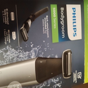 Aparat de tuns/ras corporal PHILIPS BG5021/15 seria 5000, folie hipoalergenica, autonomie 60 minute/ timp incarcare 1 ora, functie incarcare rapida 5 minute, 3 x pieptene pentru corp (2, 3, 5 mm), maner pentru spate, gri, Resigilat, Grad B - Img 2