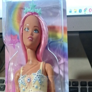 Barbie papusa Sirena Touch of Magic, par roz, coada portocalie, cu bentita - Verificat A · Re-Bloom - Img 2