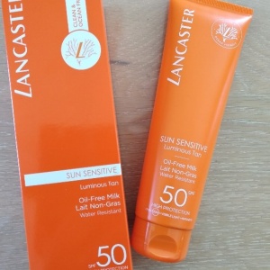 Lotiune pentru plaja Lancaster Oil-Free Body Milk, SPF 50, 150 ml, Resigilat, Grad A - Img 3