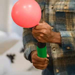 Pompa pentru baloane PARTY GO, plastic, negru/verde, 27,5 cm - Img 5