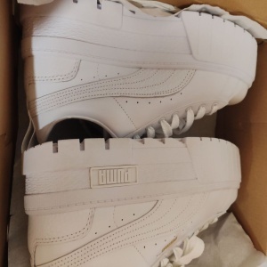 Puma, Pantofi sport flatform de piele Mayze Classic, Alb, 39, Resigilat, Grad A - Img 2