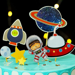 Set de 14 decoratiuni pentru tort OYSJ, model astronaut, carton, multicolor - Img 6