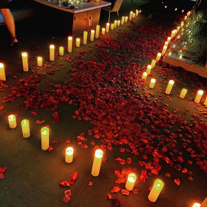 Set de 1500 de petale de trandafir 	DK177, matase, rosu, 4,4 x 4,7 cm