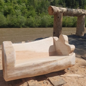 Set de 2 banci cu masa rotunda din lemn masiv de rasinoase - mobilier rustic pentru gradina/ terasa (banci 2-3m, grosime 70-100cm)