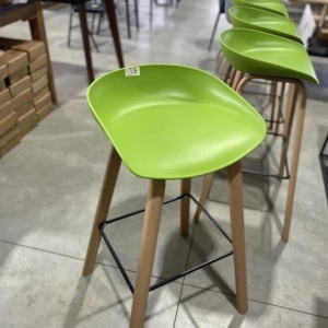 Set de 2 scaune de bar Karll, polipropilena/metal, verde/natur, 75 x 48 cm - Img 14