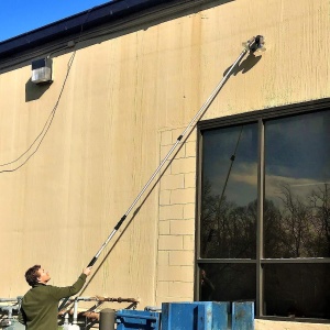 Set tija telescopica cu pamatuf si atasament pentru schimbarea becurilor DocaPole, metal/silicon, galben/transparent. 3,6 m - Img 3