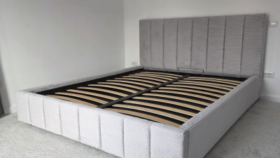 Paturi tapițate personalizate – confort și stil pentru dormitorul tău