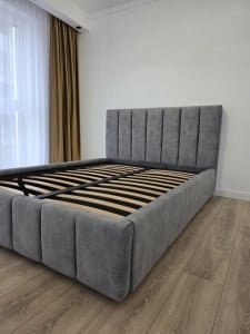 Pat tapitat Abra - Somiera rabatabila si lada de depozitare incluse