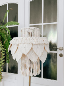 Exemplu - Abajur realizat de Atelier Macrame
