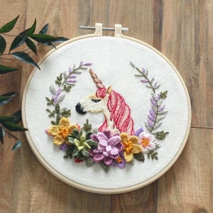 Kit pentru brodat - Unicorn