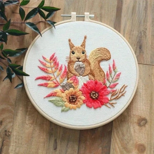 Embroidery kit - Squirrel and flowers