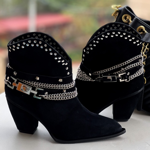 Ciocate Crinna Short Black