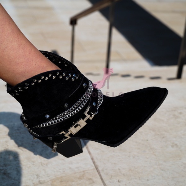 Ciocate Mayra Short Black