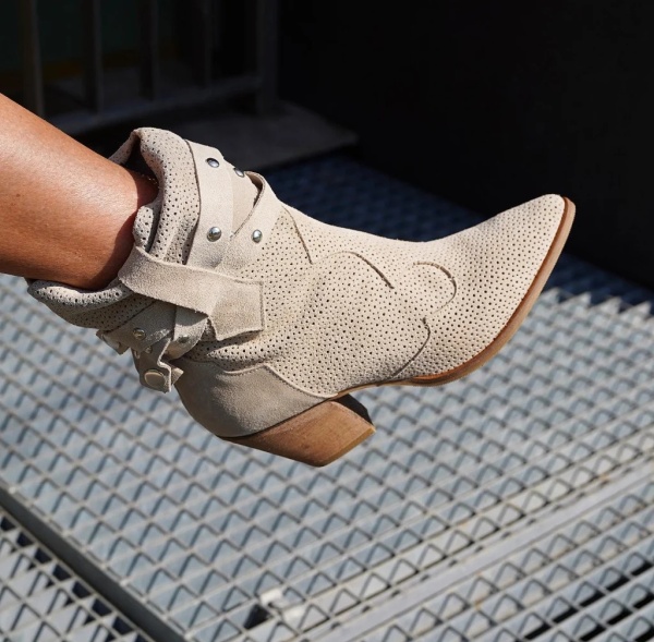 Ciocate Rissa Perforated Cream