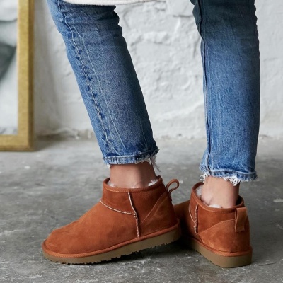 Ghete tip UGG Mini Caramel - Img 3