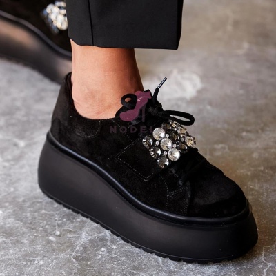 Sneakersi Broche Black - Img 1