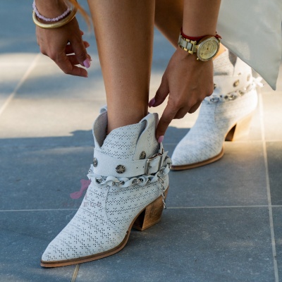 Ciocate Anitta Perforated White - Img 6