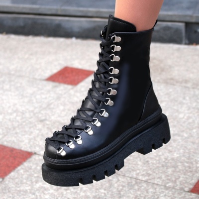 Bocanci Tina Black P.U.