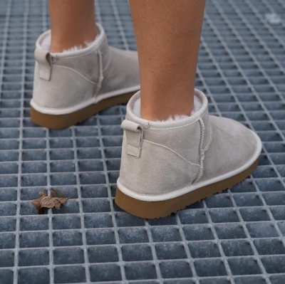 Ghete tip UGG Mini Crem - Img 3