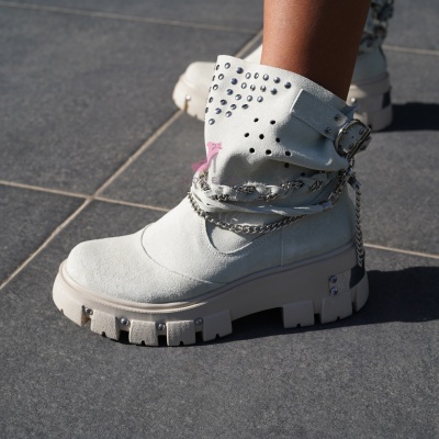 Bocanci Hollywood Perforated Cream - Img 1