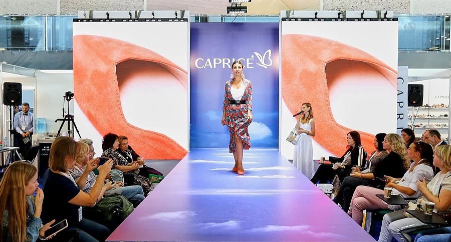 Incaltaminte marca Caprice