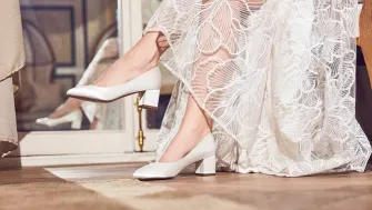 Descoperă Pantofii Eleganți de Seară cu Toc Mic: Stil și Confort pentru Orice Ocazie!