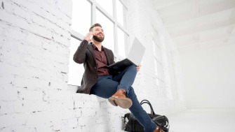 Încălțăminte bărbați: Ghid complet pentru pantofi eleganți, casual, ghete, pantofi sport, papuci și sandale