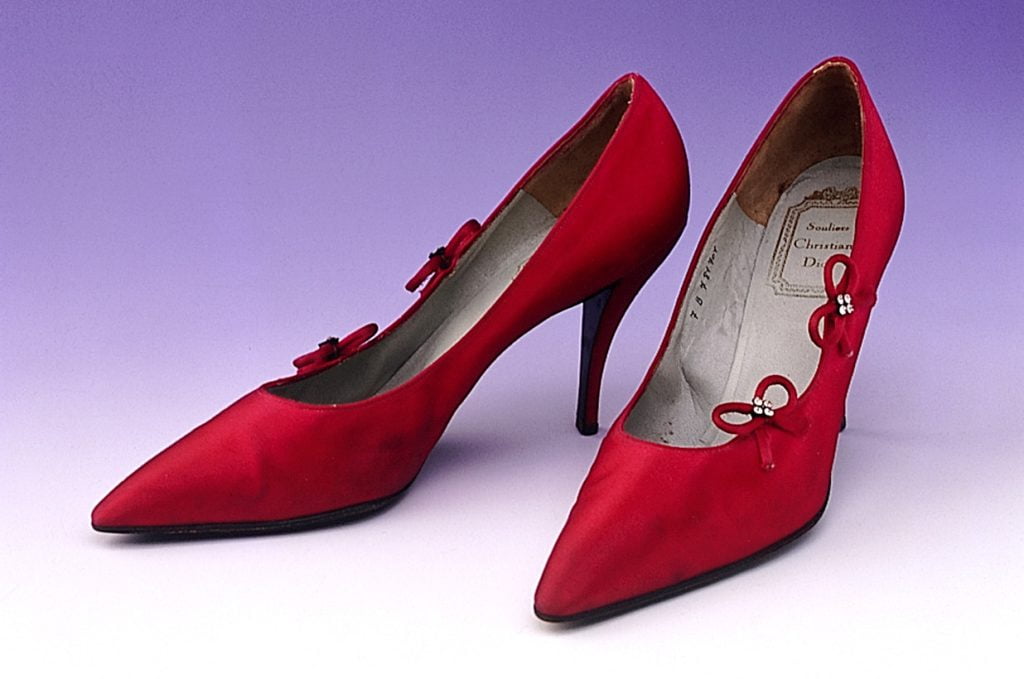 tocurile stiletto - primul model modern