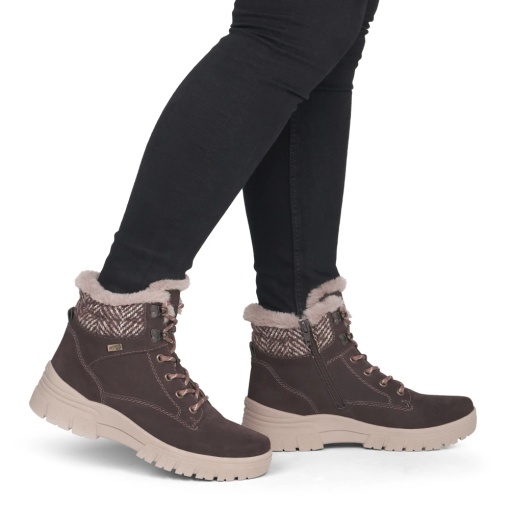 Ghete damă din piele RemonteTEX D0E71-25, maro — model purtat