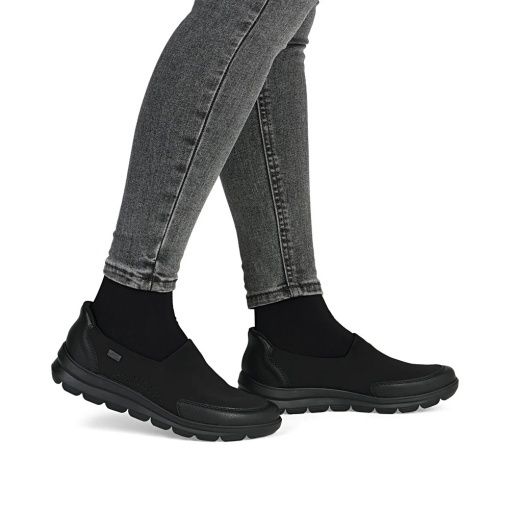 Pantofi impermeabili slip-on damă Rieker Z0054-00, negru, talpă joasă - Img 2