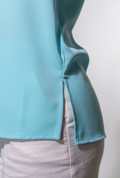 Bluza din sifon cu guler barcuta si decolteu in "V" KENDRA, Hermosa, aqua - Img 4