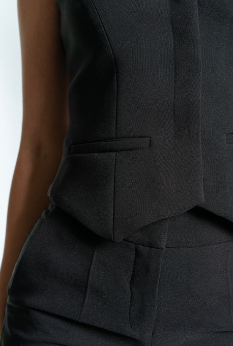vesta neagra