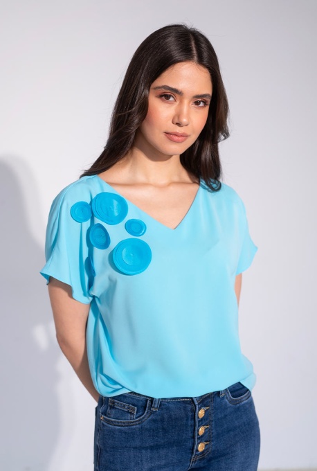 Bluza Bianka Hermosa Aqua – cu rozete decorative, croi lejer, stil chic - Img 6