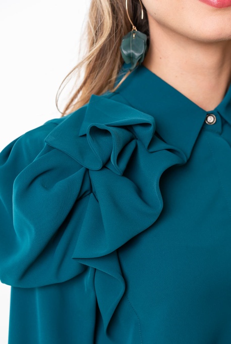 Cămașă Fernanda – Turcoaz, din rayon satinat cu accesoriu statement pe umăr - Img 7