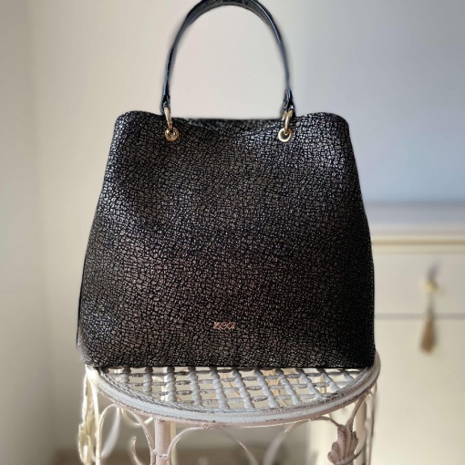 geanta neagra cu decor