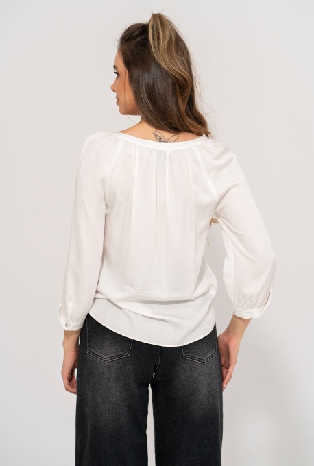 Bluza albă Elia Hermosa – croi lejer, stil boem, 100% vâscoză, inspirată din iile tradiționale - Img 6