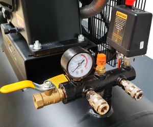 Compresor aer, 370L, 10bar, 600L/min, trifazat, angrenare curea Stager HMV0.6/370-10