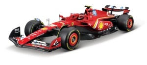 Macheta Bburago 1:24 Kit Model Formula Ferrari-Cu Casca & Fara Suport #55 Carlos Sainz Bb26859 - Img 2