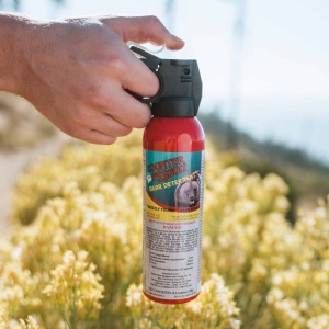 Spray urs Counter Assault Bear Deterrent 230 g cu husa - Img 2