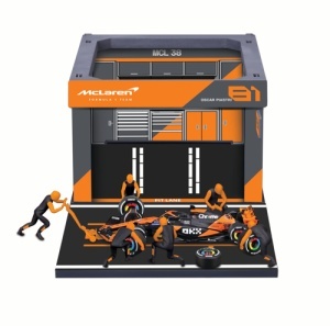 Macheta Bburago 1:43 Formula Pit Pass – McLaren F1 MCL38 #4 Lando Norris Bb38451/4 - Img 3