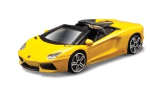 Macheta Bburago 1/43 Street Fire Blister Lamborghini Aventador Roadster Galben Bb30001-30249