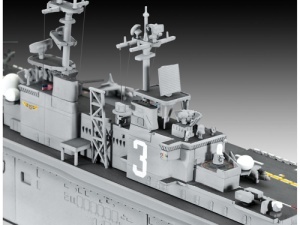 Revell Vapor Us Navy Assault Carrier Wasp Class Rev05178 - Img 4