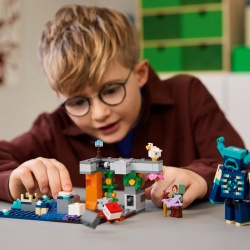 LEGO MINECRAFT INTALNIREA CU TEMNICERUL 21274 - Img 6