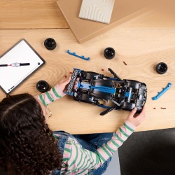 LEGO TECHNIC MASINA DE CURSE PORSCHE GT4 E-PERFORMANCE 42176 - Img 4