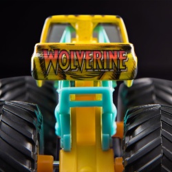 MONSTER JAM MARVEL CAMION GIGANT WOLVERINE SCARA 1 LA 64 - Img 6